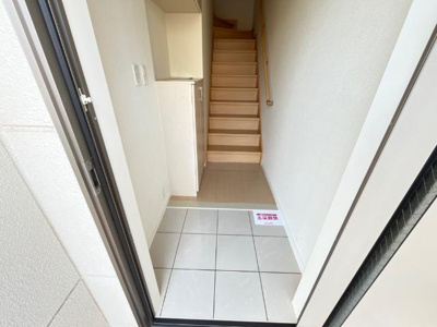 【玄関】 | ルミナス飯泉 | 玄関（イメージ）