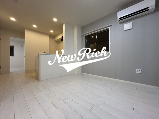 伊勢崎市三室町のアパートの居間・リビング