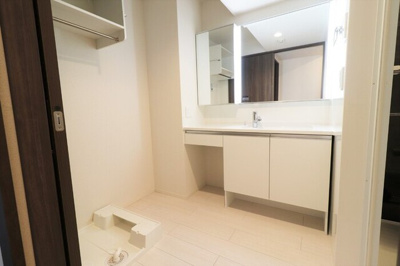 【洗面所】 | PREMILIFE寿町 | 206　洗面所