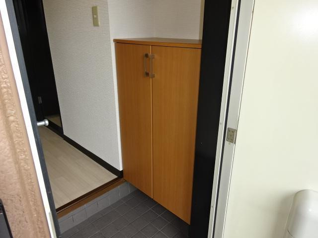 アーバンハイツリブ２の玄関|下駄箱