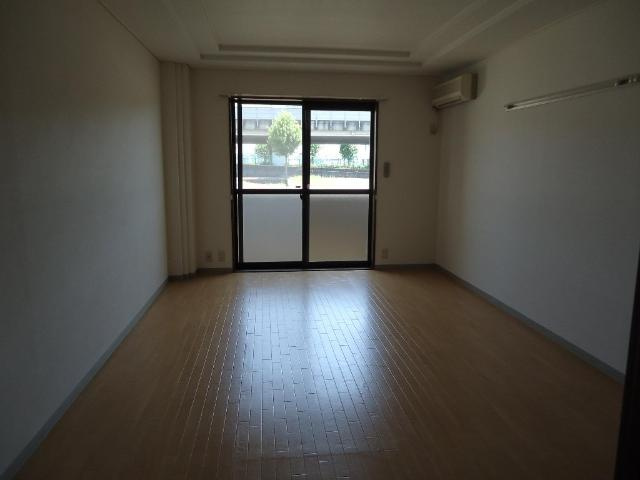 コミュニティータウンＤＸの内装|洋室