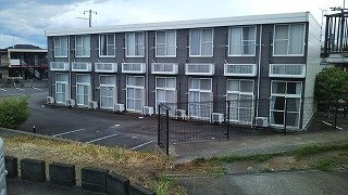 【外観】 | レオパレス赤い長ぐつ