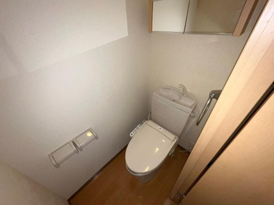 【トイレ】 | グローブ　コート | シャワー付トイレ
