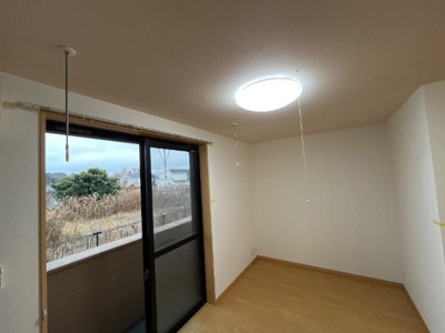 【設備】 | グローブ　コート | 室内照明