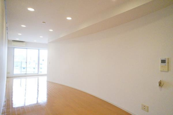 Ｂｒｉｌｌｉａ　ｉｓｔ　三軒茶屋　アイビーテラスの居間・リビング