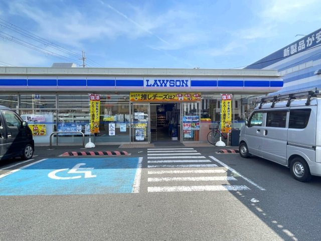 レオパレスプルミエールの周辺|車約4分