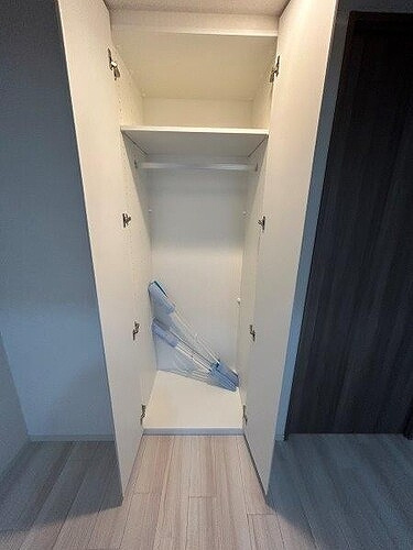オープンレジデンシア栄サザンスクエアの収納|クロゼット 内装後 前回募集時／2023年5月の写真