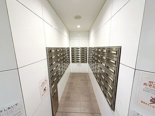 ライオンズプレイズ鳴海タワーのその他|集合郵便受け