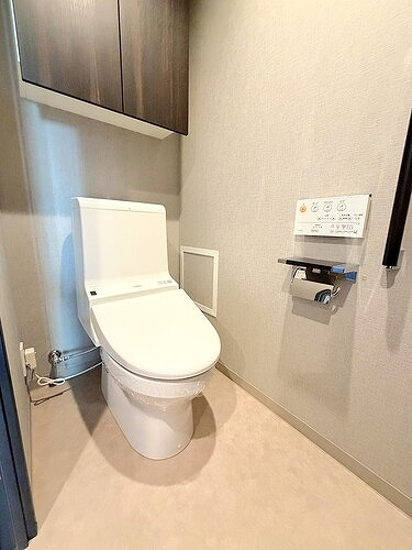 ライオンズプレイズ鳴海タワーのトイレ|洗浄暖房便座