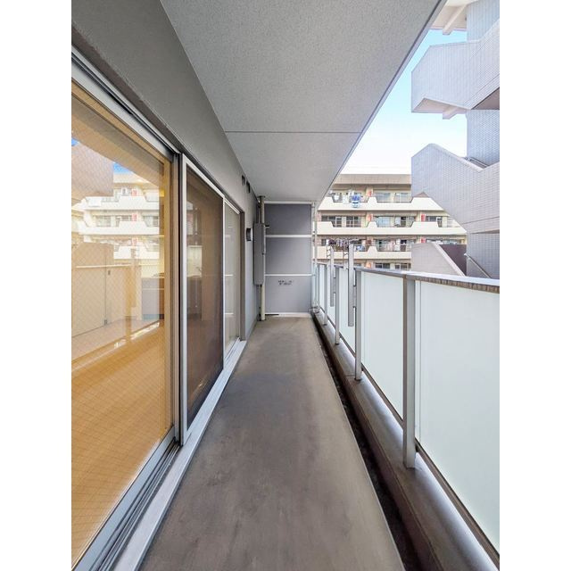 ブラウ住吉のバルコニー