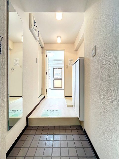 ダイアパレス上野第Ⅱの玄関