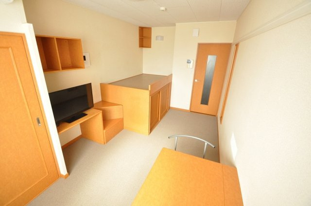 レオパレスリソーの居間・リビング