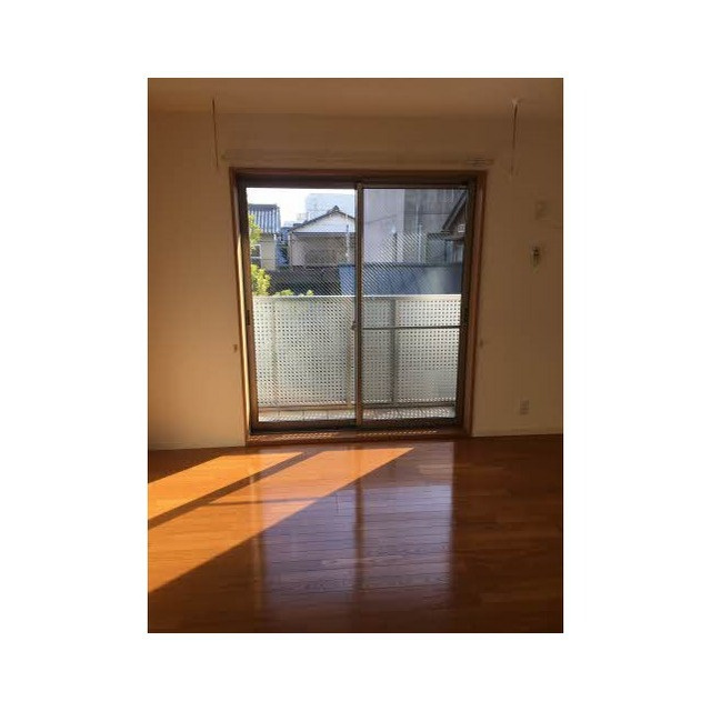 Le　Prunierの居間・リビング|お問い合わせは美濃善不動産駅前店へ！