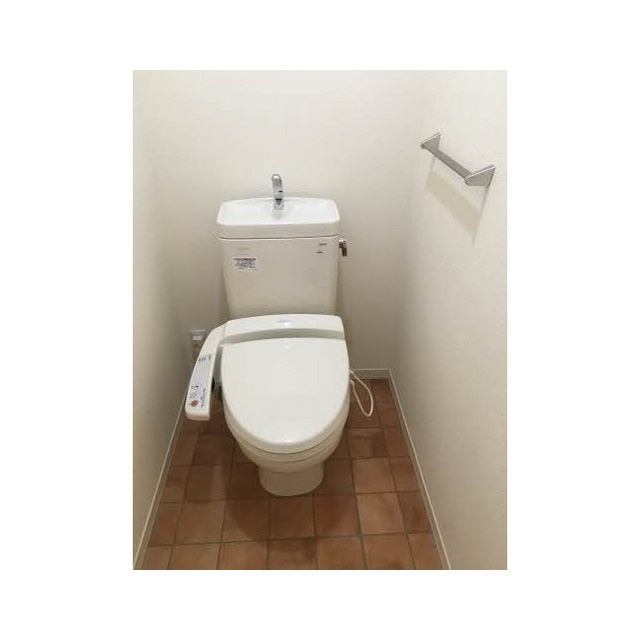 Le　Prunierのトイレ|お問い合わせは美濃善不動産駅前店へ！