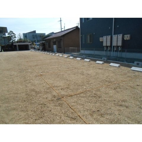 岐阜市清の駐車場の駐車場