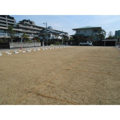 岐阜市清の駐車場の駐車場