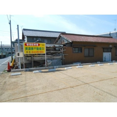 岐阜市清の駐車場