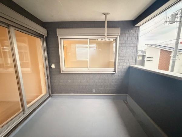 【バルコニー】