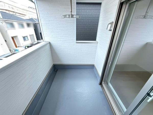 【バルコニー】