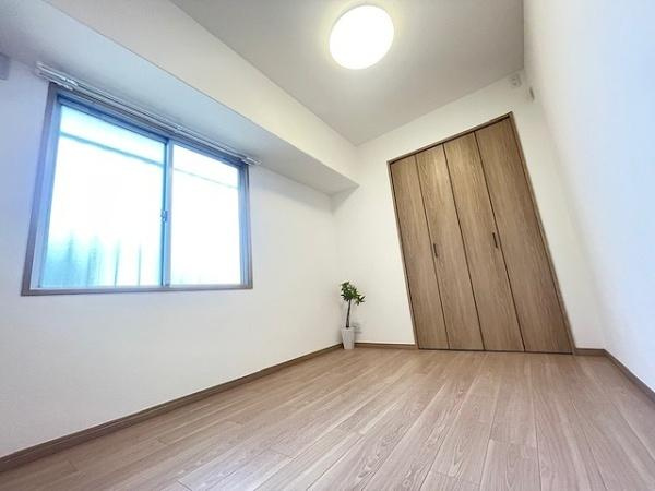 【洋室】 | 日商岩井野江マンション