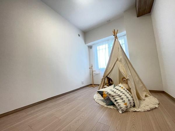 【洋室】 | 日商岩井野江マンション