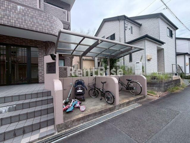 第1吉田マンションのロビー