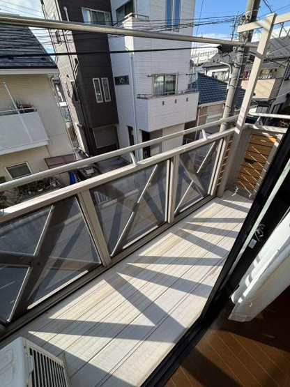 【バルコニー】