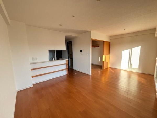 【居間・リビング】 | メロディーハイム住道ガーディア　中古マンション