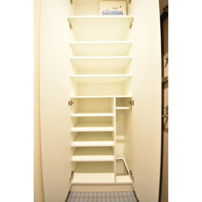 【内装】 | CRESCENT COURT