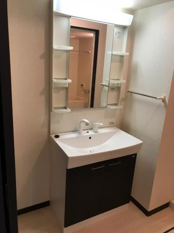 【洗面所】 | クイーンズ　優 | 洗髪洗面化粧台