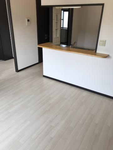 【居間・リビング】 | クイーンズ　優 | 家族団らんをお過ごし下さい