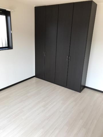 【内装】 | クイーンズ　優 | 洋室