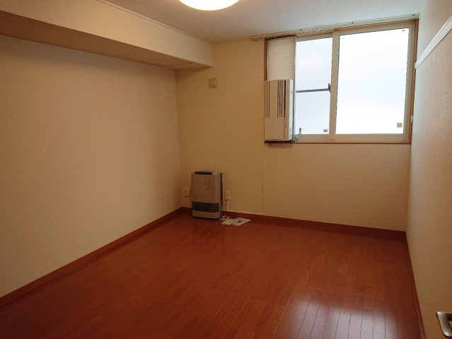 レオパレスハイサンドヴィラの寝室