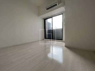 【収納】 | サムティ難波VIVO（サムティ難波ヴィーヴォ） | サムティ難波VIVO　洋室