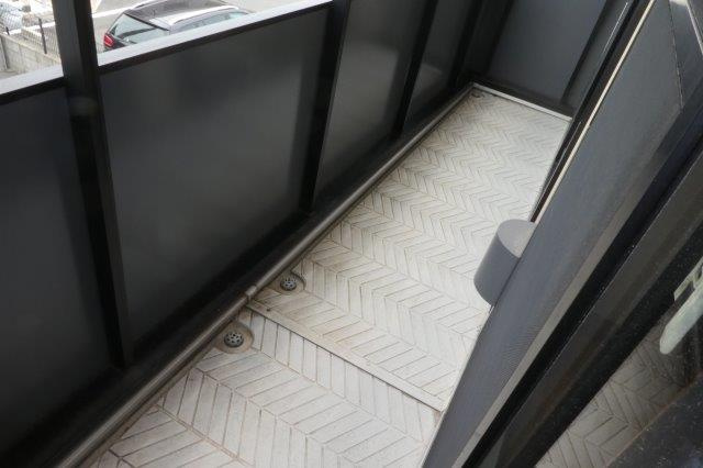 ジョイラックスＡのバルコニー