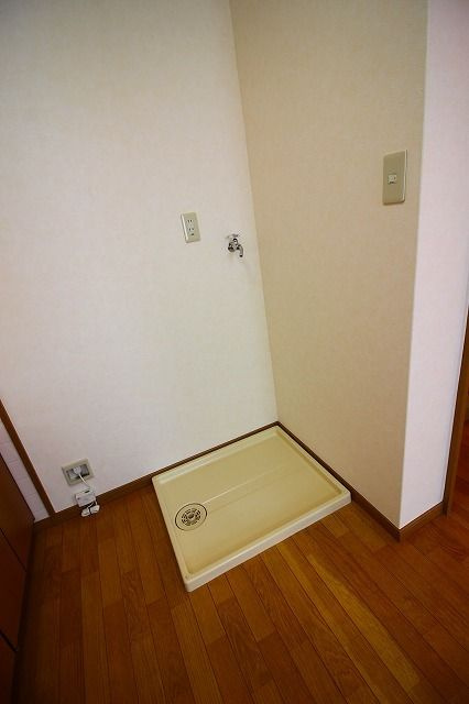 ヴェルデ360の設備|室内に洗濯機置き場があります