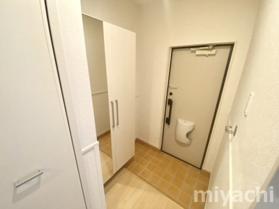 【玄関】 | トビアスガーデン南沖洲Ｂ