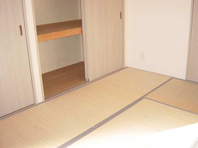 ネオパリエＡの内装|和室