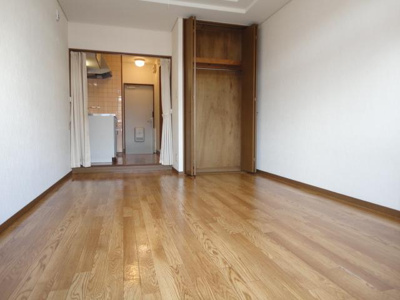 【内装】 | セレニテ東山 | 洋室