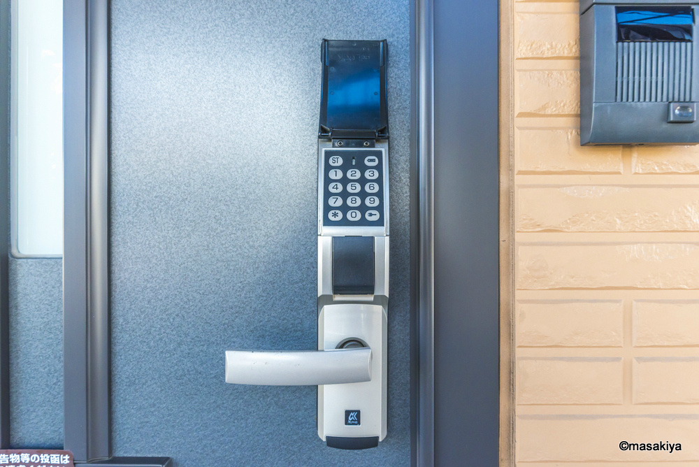 メゾン・ド・ボヌール　Aのエントランス|玄関　デジタルキー