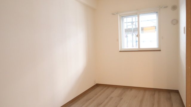 大町市大町の賃貸マンションの居間・リビング