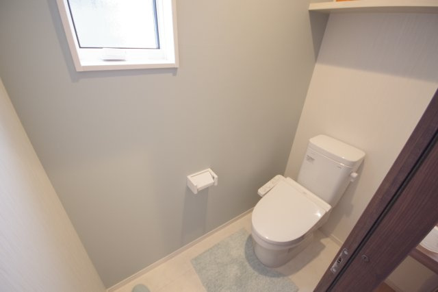 真岡市台町　戸建のトイレ|２階トイレ