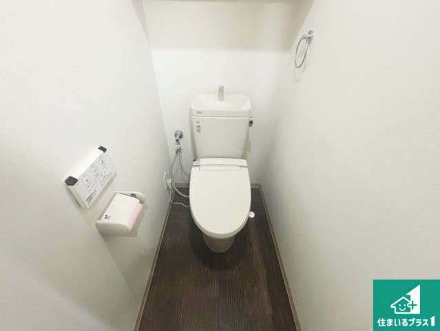 グランプレステージ明石魚住のトイレ|1・2階の2ヶ所にあるので、朝の忙しい時間の順番待ちもなく、深夜の利用にも大変便利です。