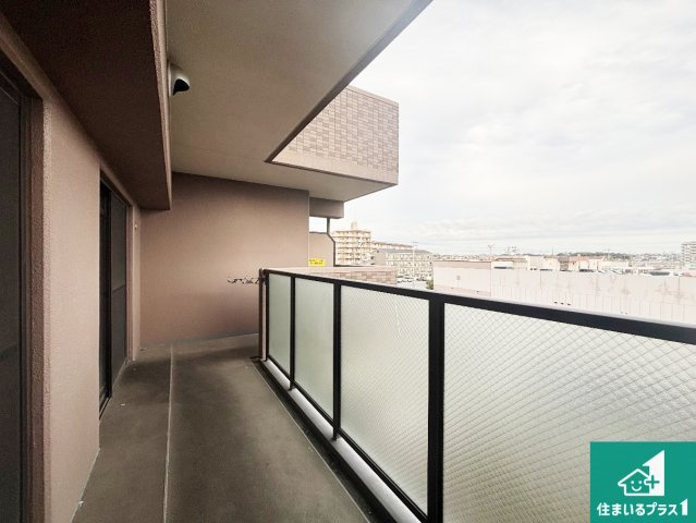 グランプレステージ明石魚住のバルコニー|日当たりのよいバルコニー！お部屋が開放的に！