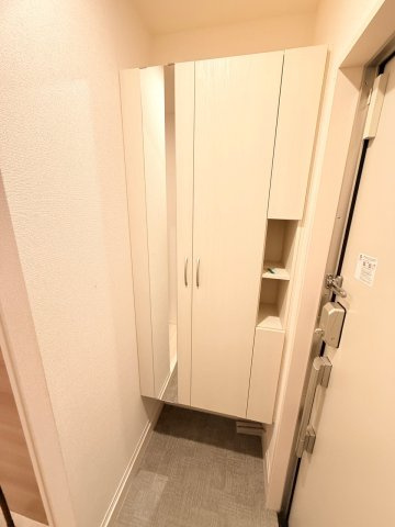 ラ・ヴェール鈴蘭の玄関