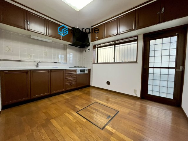 日高市南平沢　中古戸建のキッチン|1/24　撮影
