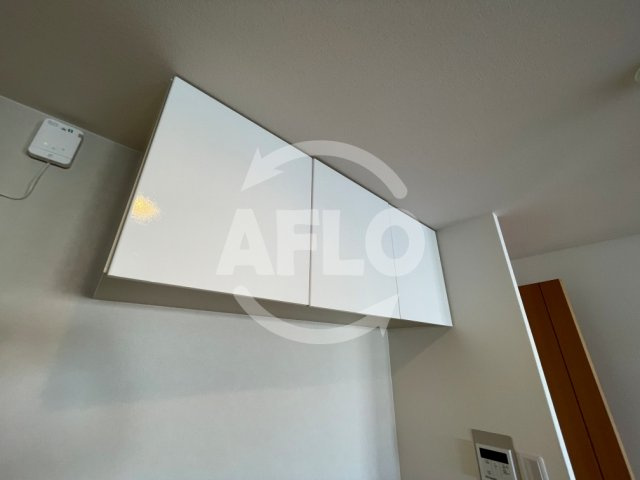 ヴェルドミール・ユモト　東粉浜小学校区の収納|ヴェルドミール・ユモト　吊戸棚