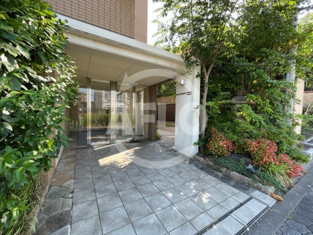 ヴェルドミール・ユモト　東粉浜小学校区のエントランス|ヴェルドミール・ユモト　エントランス