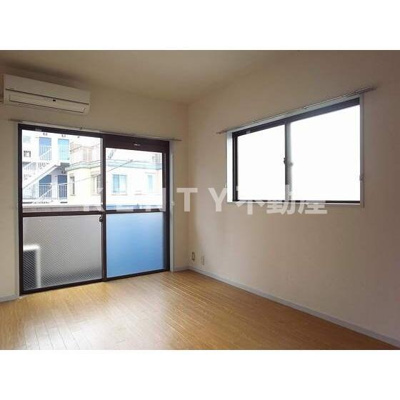 【居間・リビング】 | ＳＴハイム千鳥 | おしゃれなリビングです