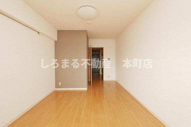 アーデンタワー靭公園の居間・リビング